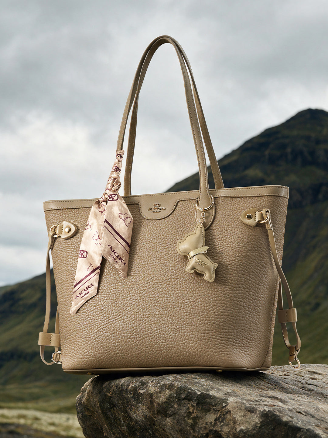 Norwood Large Beige Tote Bag