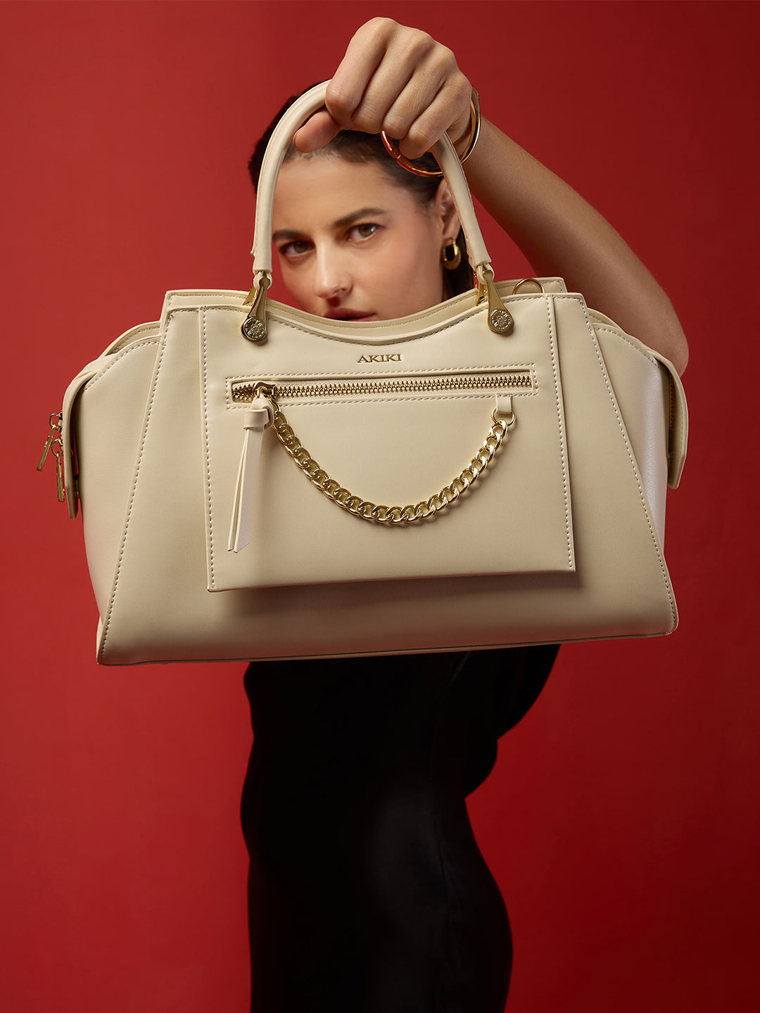 Islington 33 Small Satchel Bag Off White