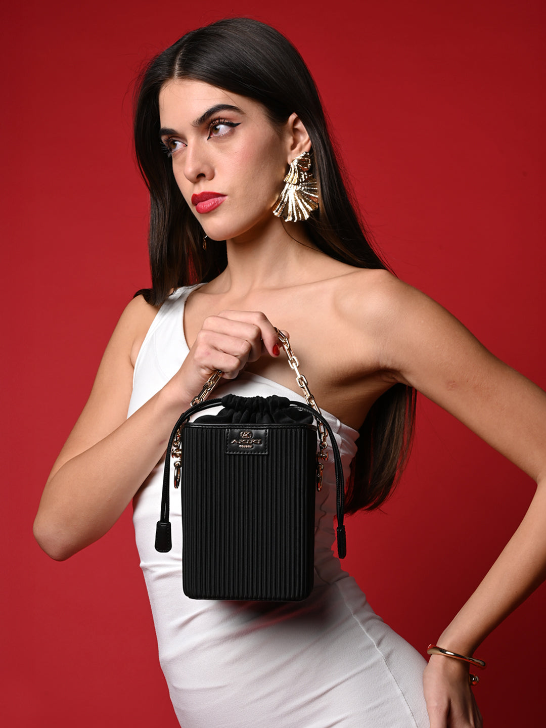 Belmond Small Sling Bag Black
