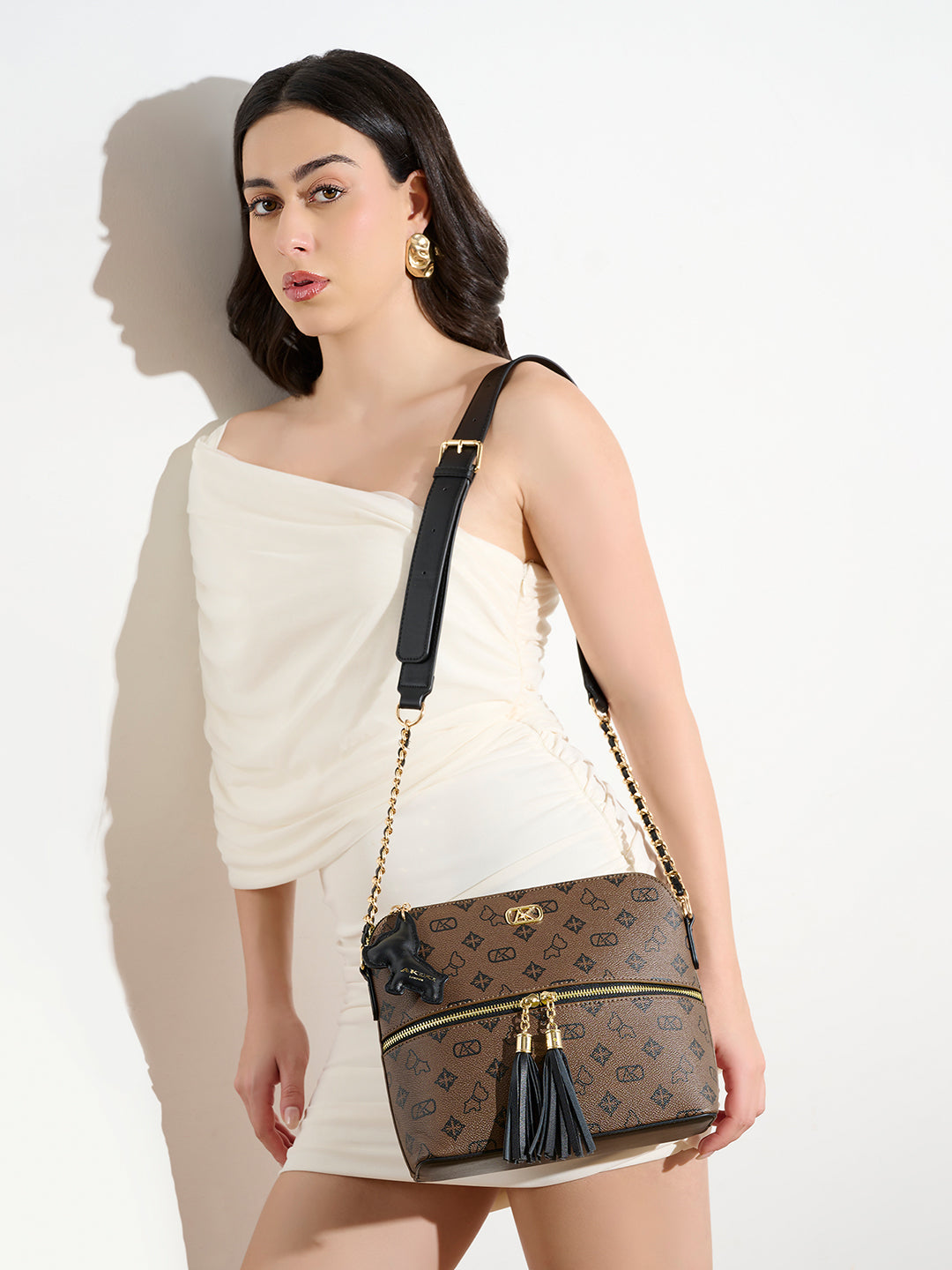 Hatton 24 Medium Sling Bag Brown