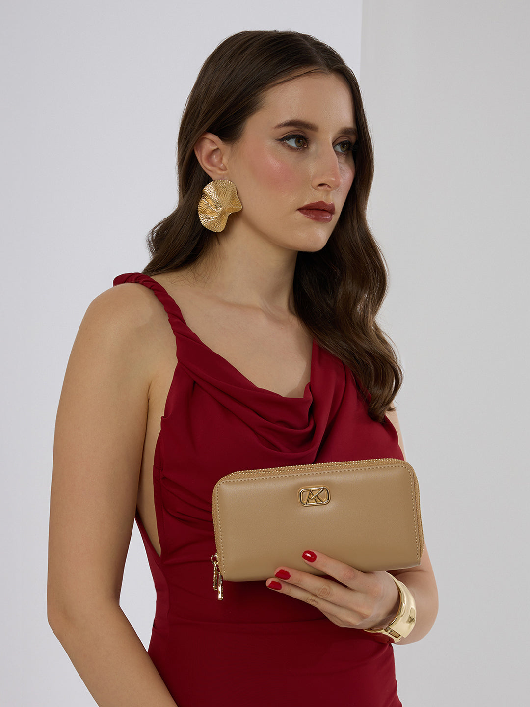 Wellsbury 2C 19 Za Large Wallet Beige