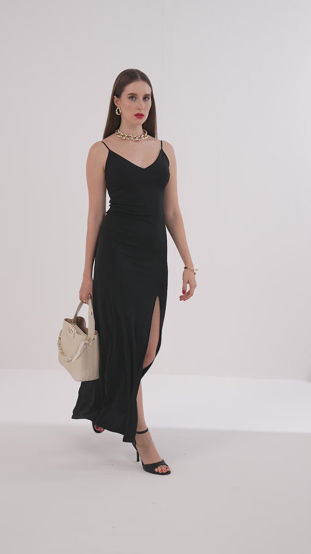 Sudbury 23 Medium Bucket Bag Black