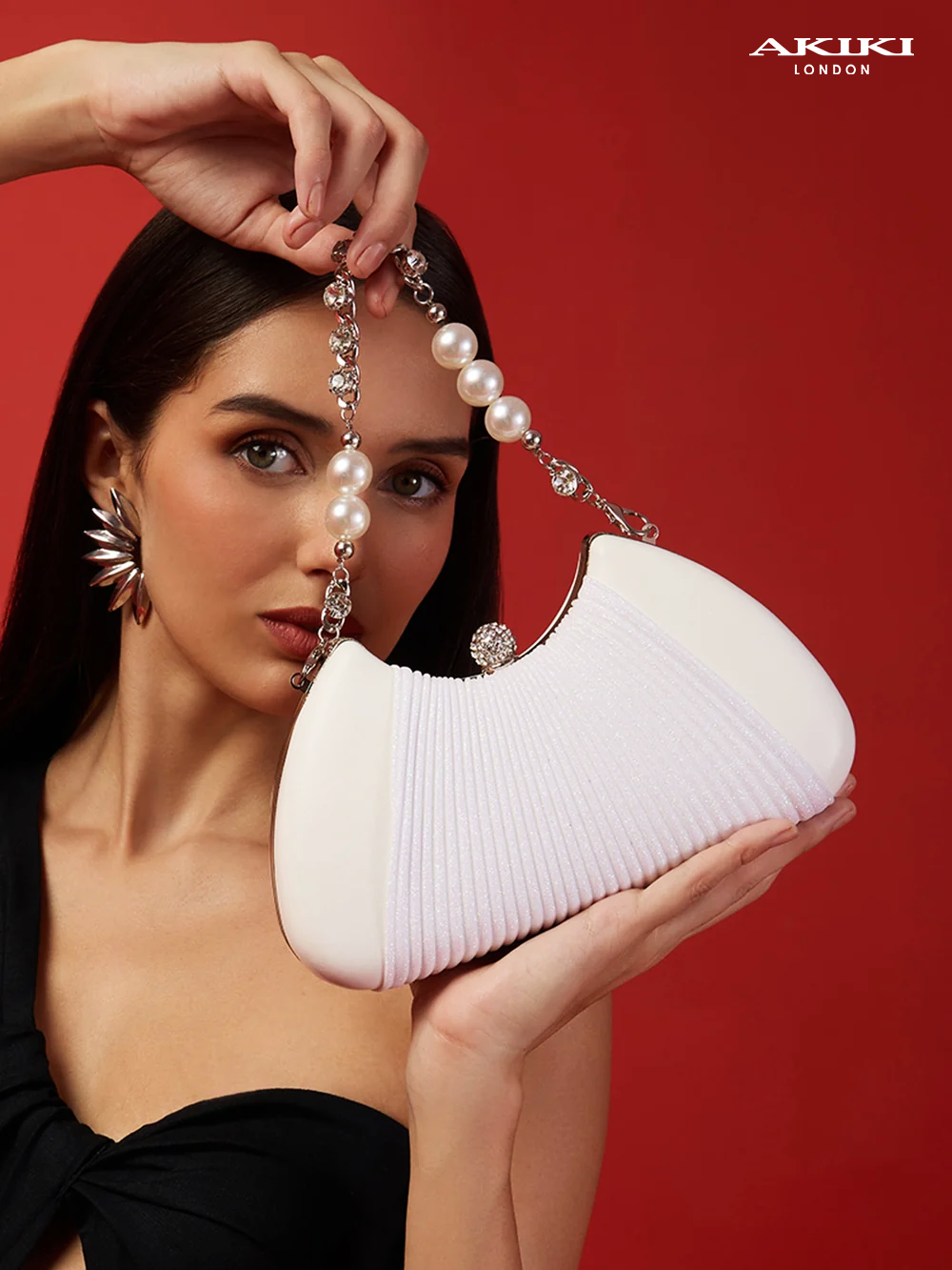 Small vs Large Bags: How to Choose the Right Bag Size for Your Lifestyle