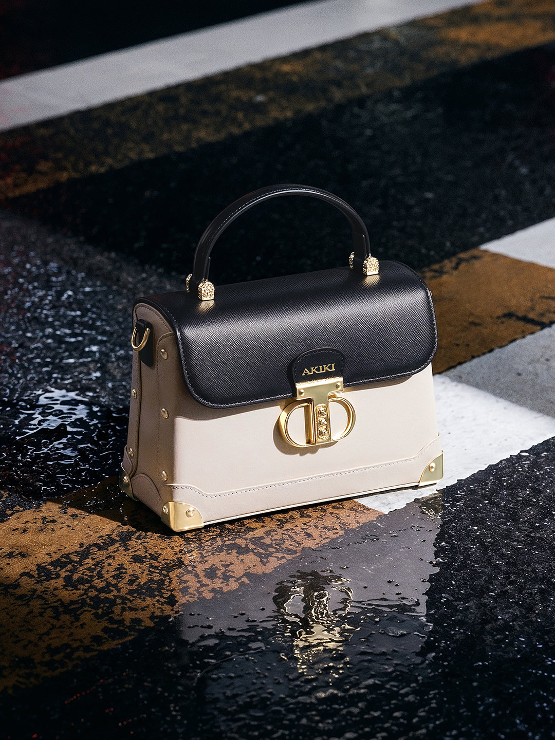 Westminster Small Satchel Bag White/Black