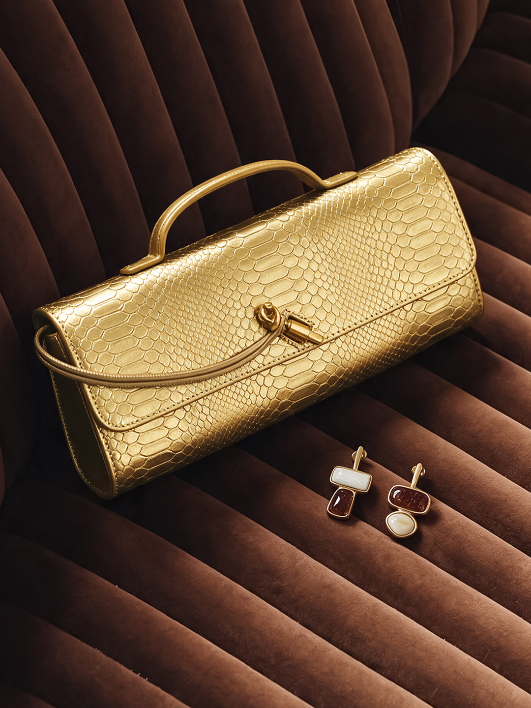 Derby Medium Gold Clutch