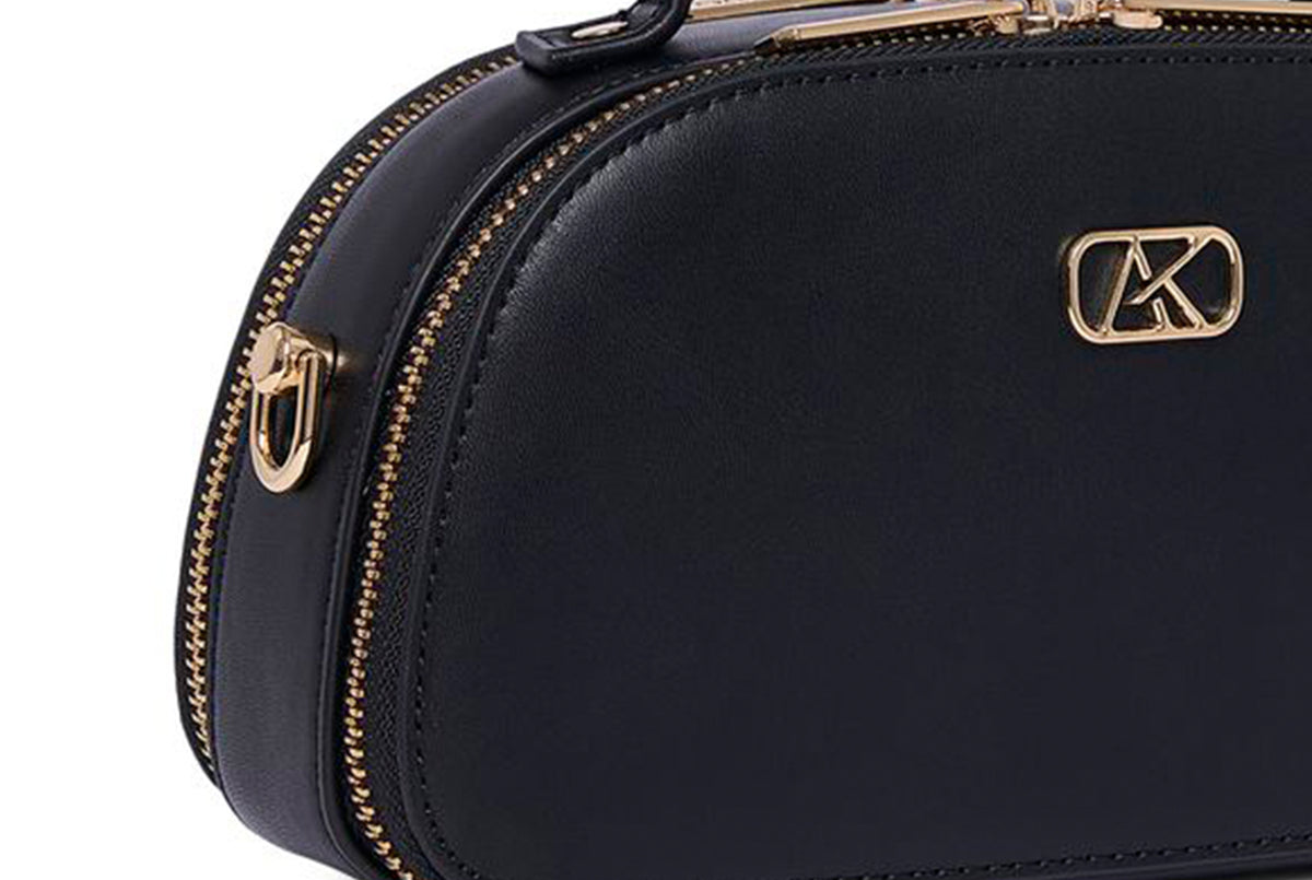 Sophisticated Zip Detailing