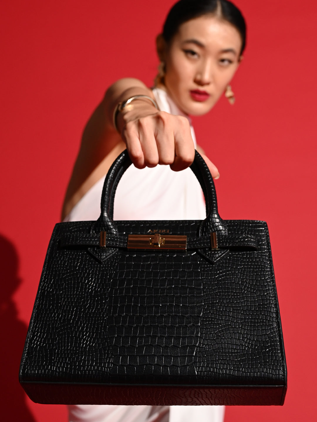 Kensington Medium Satchel Bag Black
