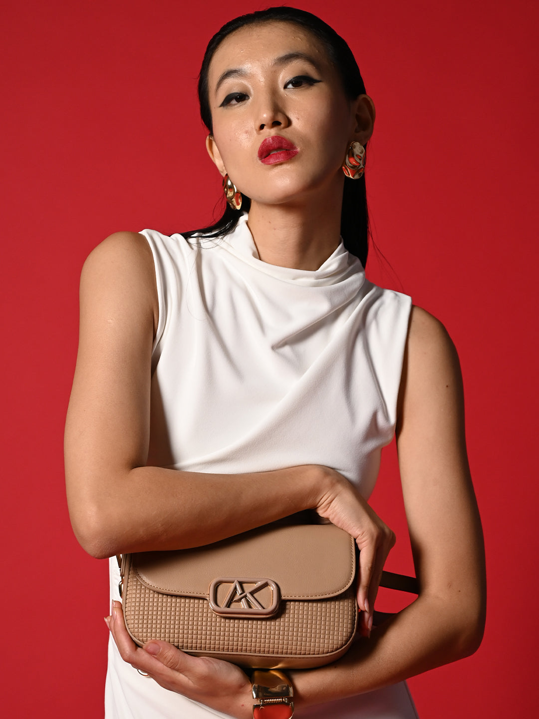 Parklane Flap Medium Sling Bag Beige
